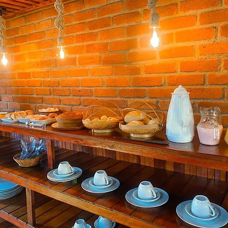 Pousada E Restaurante Casarao Паса Куатро Екстериор снимка