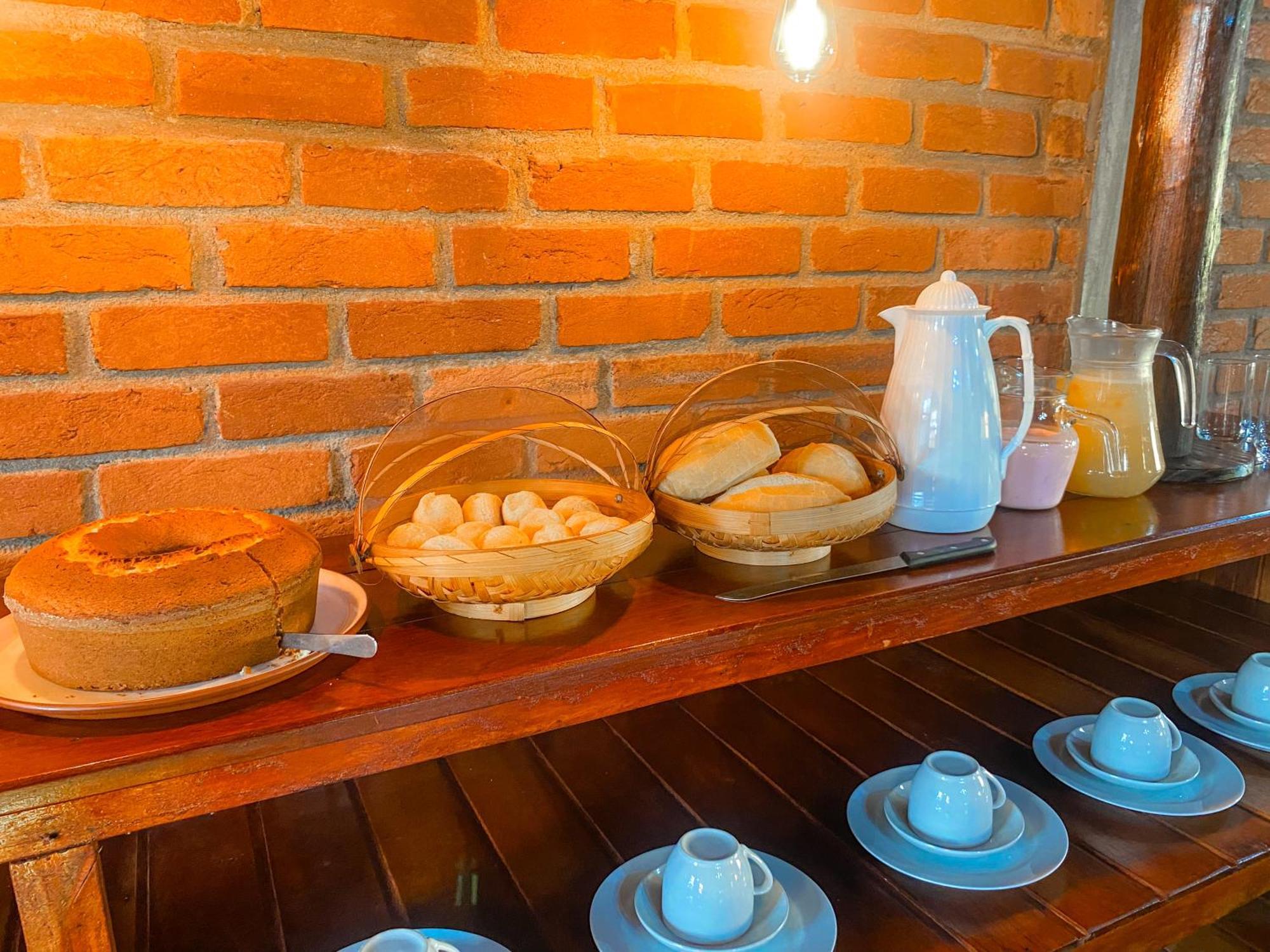 Pousada E Restaurante Casarao Паса Куатро Екстериор снимка